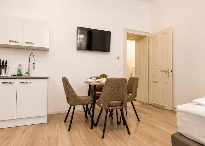Comfortable 1br Near Center For Long